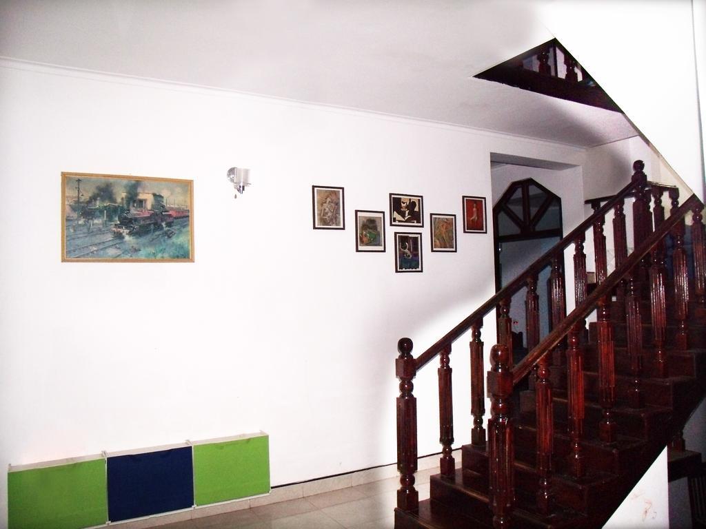 The Peppermint Apartment Канди Екстериор снимка